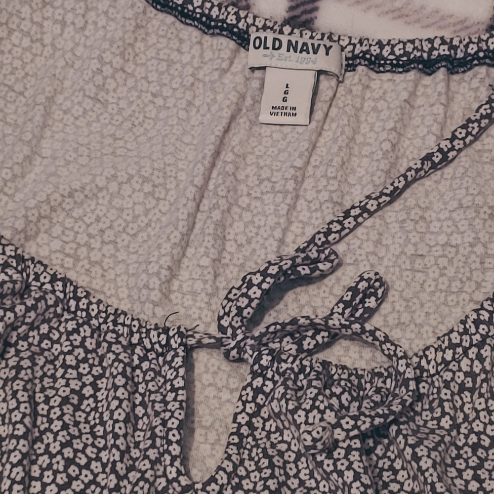 Peasant type shirt - Picture 2 of 2